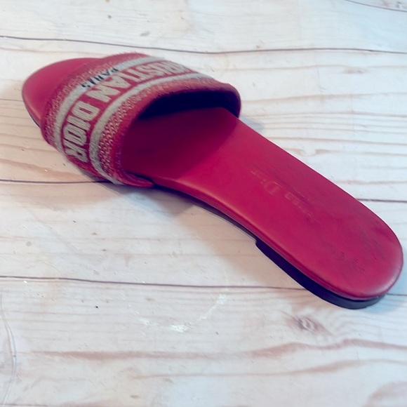 **AMPUTEE ONE SHOE ONLY Christian Dior Red LOGO Slides 38 / 8 AMPUTEE*RIGHT FOOT - Picture 5 of 9